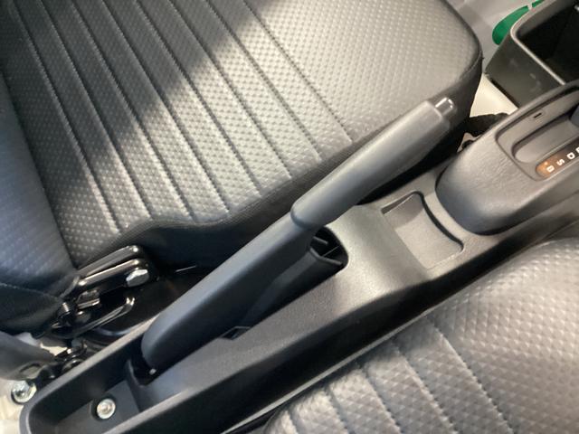 ハイゼットトラックスタンダード衝突被害軽減ブレーキ 横滑り防止装置 4WD CVT エアコン パワステ ラジオ オートハイビーム アイドリングストップ オートライト マット バイザー(岐阜県)の中古車