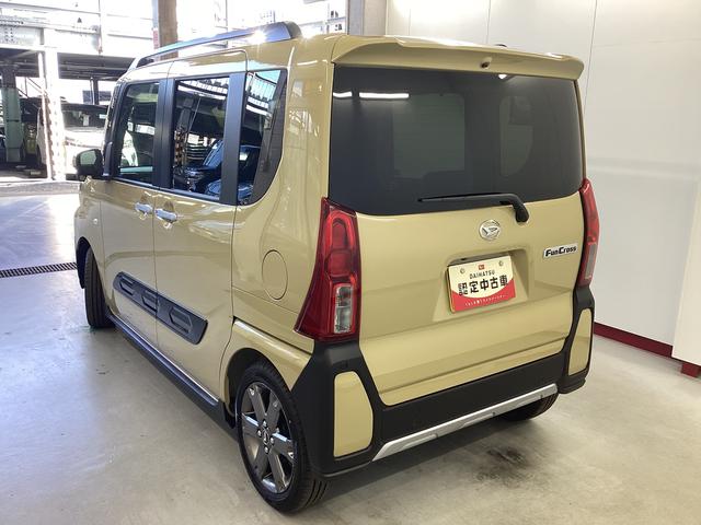 タントファンクロスターボ衝突被害軽減ブレーキ 横滑り防止装置 オートハイビーム アイドリングストップ ステアリングスイッチ オートライト キーフリーシステム オートエアコン パノラマカメラ(岐阜県)の中古車