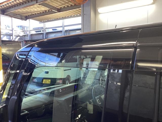 タントカスタムＸ衝突被害軽減ブレーキ　横滑り防止装置　オートハイビーム　アイドリングストップ　ステアリングスイッチ　オートライト　キーフリーシステム　オートエアコン　マット　バイザー（岐阜県）の中古車