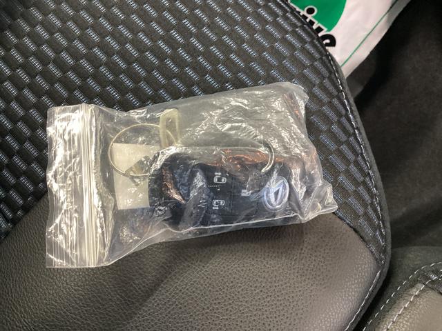 タントカスタムＸ衝突被害軽減ブレーキ　横滑り防止装置　オートハイビーム　アイドリングストップ　ステアリングスイッチ　オートライト　キーフリーシステム　オートエアコン　マット　バイザー（岐阜県）の中古車