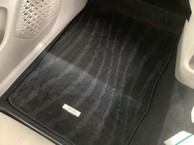 ムーヴXターボ SAIII衝突被害軽減ブレーキ 横滑り防止装置 オートハイビーム アイドリングストップ ステアリングスイッチ オートライト キーフリーシステム オートエアコン 社外ナビ ドラレコ マット バイザー 社外アルミ(岐阜県)の中古車