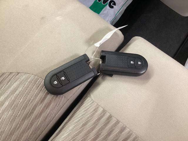 ムーヴXターボ SAIII衝突被害軽減ブレーキ 横滑り防止装置 オートハイビーム アイドリングストップ ステアリングスイッチ オートライト キーフリーシステム オートエアコン 社外ナビ ドラレコ マット バイザー 社外アルミ(岐阜県)の中古車