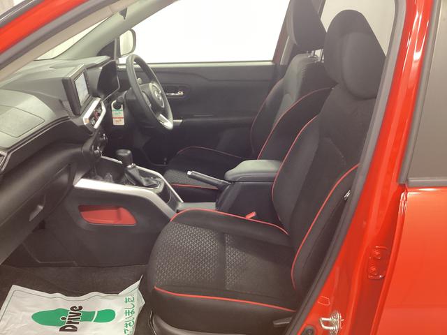 ロッキーG衝突被害軽減ブレーキ 横滑り防止装置 オートハイビーム アイドリングストップ ステアリングスイッチ オートライト キーフリー オートエアコン 社外ナビ バックカメラ 社外ドラレコマット バイザー(岐阜県)の中古車