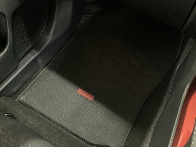 ロッキーG衝突被害軽減ブレーキ 横滑り防止装置 オートハイビーム アイドリングストップ ステアリングスイッチ オートライト キーフリー オートエアコン 社外ナビ バックカメラ 社外ドラレコマット バイザー(岐阜県)の中古車