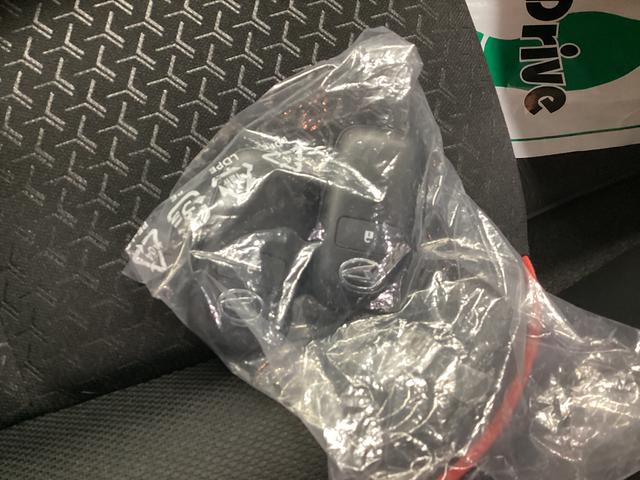 ロッキーG衝突被害軽減ブレーキ 横滑り防止装置 オートハイビーム アイドリングストップ ステアリングスイッチ オートライト キーフリー オートエアコン 社外ナビ バックカメラ 社外ドラレコマット バイザー(岐阜県)の中古車