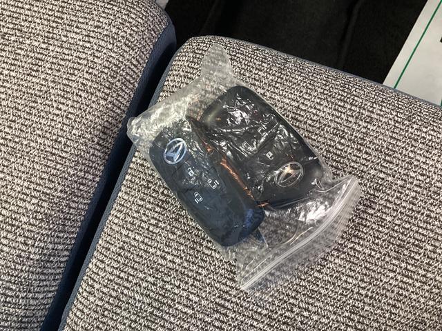 ムーヴキャンバスストライプスX衝突被害軽減ブレーキ 横滑り防止装置 オートハイビーム アイドリングストップ ステアリングスイッチ オートライト キーフリーシステム オートエアコン ナビ ドラレコ バックカメラ ETC マット(岐阜県)の中古車