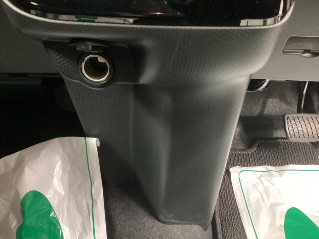 タントカスタムＸ衝突被害軽減ブレーキ　横滑り防止装置　オートハイビーム　アイドリングストップ　ステアリングスイッチ　オートライト　キーフリーシステム　オートエアコン　パノラマカメラ　マット　バイザー（岐阜県）の中古車