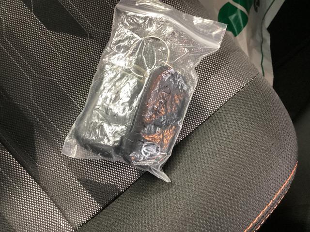 タフトＧ衝突被害軽減ブレーキ　横滑り防止装置　オートハイビーム　アイドリングストップ　ステアリングスイッチ　オートライト　キーフリーシステム　オートエアコン　ナビ　ドラレコ　ＥＴＣ　マット（岐阜県）の中古車