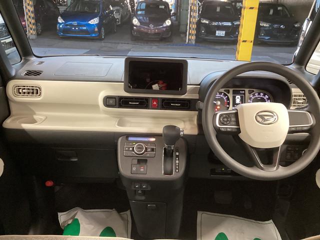 ムーヴキャンバスストライプスＧ衝突被害軽減ブレーキ　横滑り防止装置　オートハイビーム　アイドリングストップ　ステアリングスイッチ　オートライト　キーフリーシステム　オートエアコン　ＥＴＣ　バイザー（岐阜県）の中古車