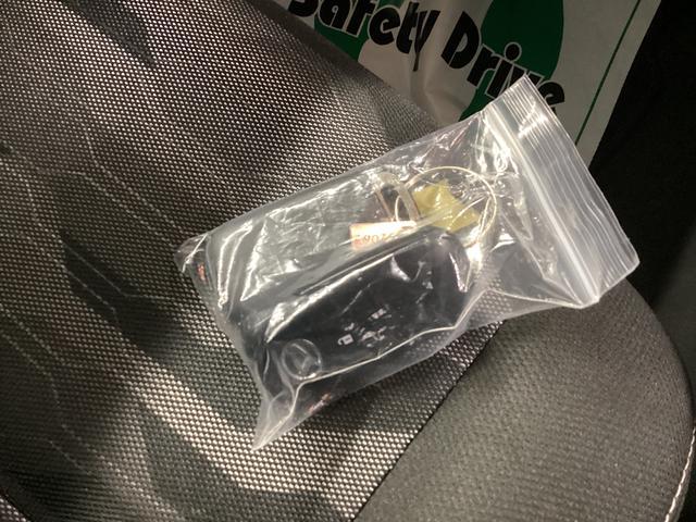 タフトGターボ ダーククロムベンチャー衝突被害軽減ブレーキ 横滑り防止装置 オートハイビーム アイドリングストップ ステアリングスイッチ オートライト キーフリーシステム オートエアコン ナビ ドラレコ ETC マット バイザー(岐阜県)の中古車