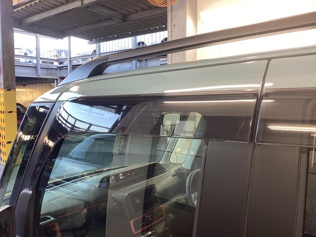 タントファンクロスターボ衝突被害軽減ブレーキ　横滑り防止装置　オートハイビーム　アイドリングストップ　ステアリングスイッチ　オートライト　キーフリーシステム　オートエアコン　パノラマカメラ　マット　バイザー（岐阜県）の中古車