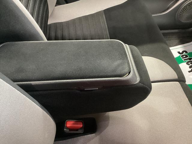 キャストアクティバＧ　ＳＡIII衝突被害軽減ブレーキ　横滑り防止装置　オートハイビーム　アイドリングストップ　ステアリングスイッチ　オートライト　キーフリーシステム　オートエアコン　ナビ　バックカメラ　ＥＴＣ　マット　バイザー（岐阜県）の中古車