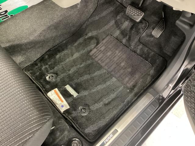 ムーヴＸリミテッドII　ＳＡIII衝突被害軽減ブレーキ　横滑り防止装置　オートハイビーム　アイドリングストップ　ステアリングスイッチ　オートライト　キーフリーシステム　オートエアコン　社外ナビ　マット　バイザー（岐阜県）の中古車