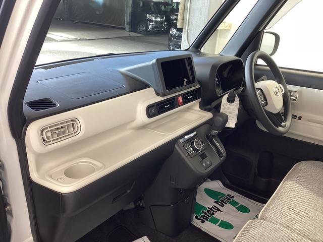 ムーヴキャンバスストライプスGターボ衝突被害軽減ブレーキ 横滑り防止装置 オートハイビーム アイドリングストップ ステアリングスイッチ オートライト キーフリーシステム オートエアコン パノラマカメラ マット バイザー(岐阜県)の中古車