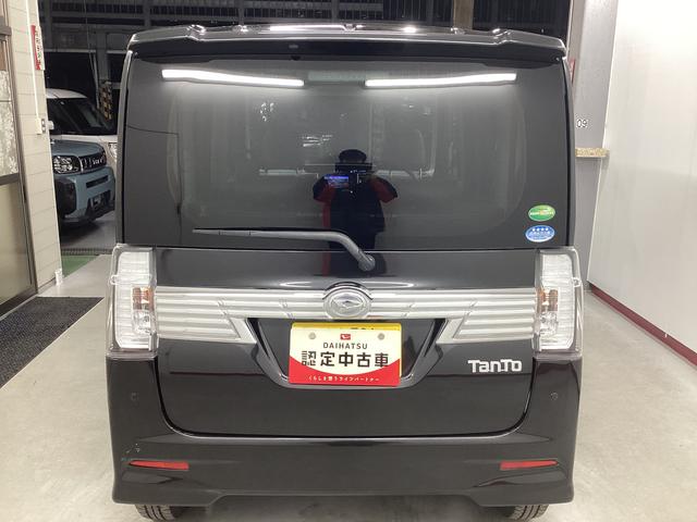 タントカスタムＸ　トップエディションＶＳ　ＳＡIII衝突被害軽減ブレーキ　横滑り防止装置　オートハイビーム　アイドリングストップ　ステアリングスイッチ　オートライト　キーフリーシステム　オートエアコン　ナビ　パノラマカメラ　マット　バイザー（岐阜県）の中古車