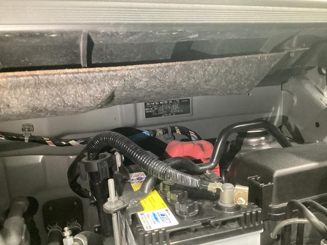 タントカスタムＸ　トップエディションＶＳ　ＳＡIII衝突被害軽減ブレーキ　横滑り防止装置　オートハイビーム　アイドリングストップ　ステアリングスイッチ　オートライト　キーフリーシステム　オートエアコン　ナビ　パノラマカメラ　マット　バイザー（岐阜県）の中古車