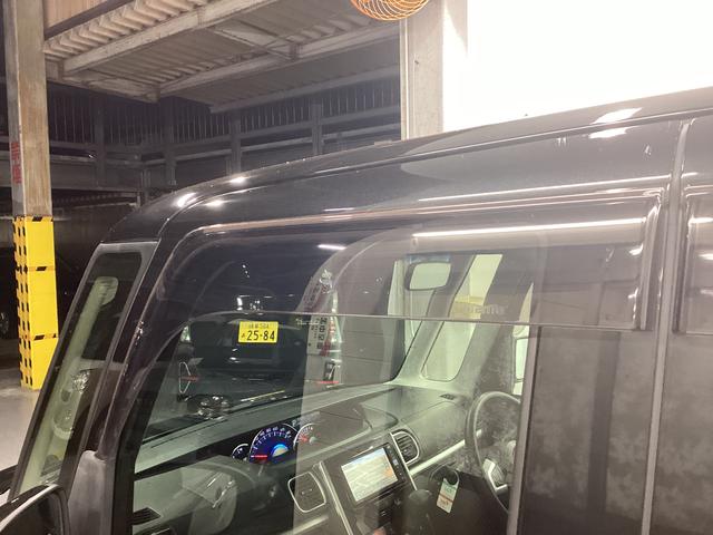 タントカスタムＸ　トップエディションＶＳ　ＳＡIII衝突被害軽減ブレーキ　横滑り防止装置　オートハイビーム　アイドリングストップ　ステアリングスイッチ　オートライト　キーフリーシステム　オートエアコン　ナビ　パノラマカメラ　マット　バイザー（岐阜県）の中古車