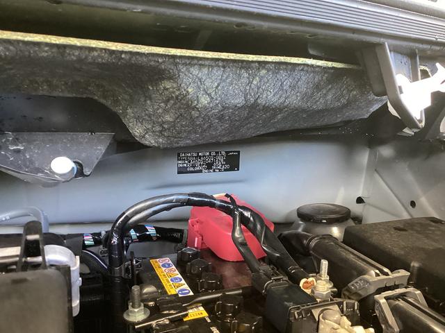 タントカスタムＲＳ衝突被害軽減ブレーキ　横滑り防止装置　オートハイビーム　アイドリングストップ　ステアリングスイッチ　オートライト　キーフリーシステム　オートエアコン　ナビ　ドラレコ　パノラマカメラ　ＥＴＣ　マット（岐阜県）の中古車