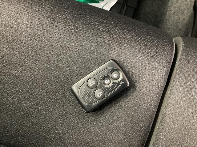 タントカスタムRS SA衝突被害軽減ブレーキ 横滑り防止装置 アイドリングストップ ステアリングスイッチ オートライト キーフリーシステム オートエアコン バックカメラ マット バイザー(岐阜県)の中古車