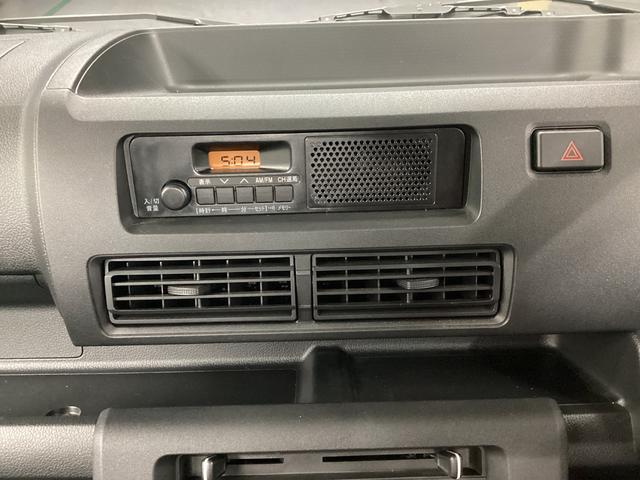 ハイゼットトラックスタンダード衝突被害軽減ブレーキ 横滑り防止装置 4WD MT エアコン パワステ ラジオ オートハイビーム アイドリングストップ オートライト マット バイザー(岐阜県)の中古車