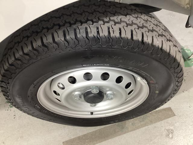 ハイゼットトラックスタンダード衝突被害軽減ブレーキ 横滑り防止装置 4WD MT エアコン パワステ ラジオ オートハイビーム アイドリングストップ オートライト マット バイザー(岐阜県)の中古車