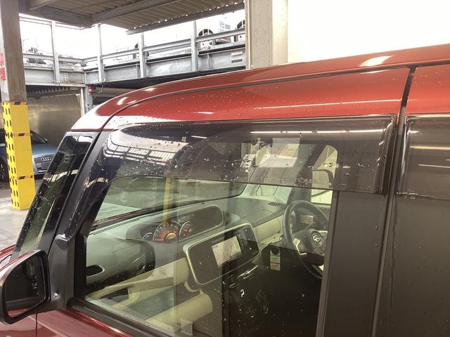 ムーヴキャンバスＧブラックインテリアリミテッド　ＳＡIII衝突被害軽減ブレーキ　横滑り防止装置　オートハイビーム　アイドリングストップ　ステアリングスイッチ　キーフリー　オートエアコン　ナビ　パノラマカメラ　ＥＴＣ　　社外ドラレコ　マット　バイザー（岐阜県）の中古車