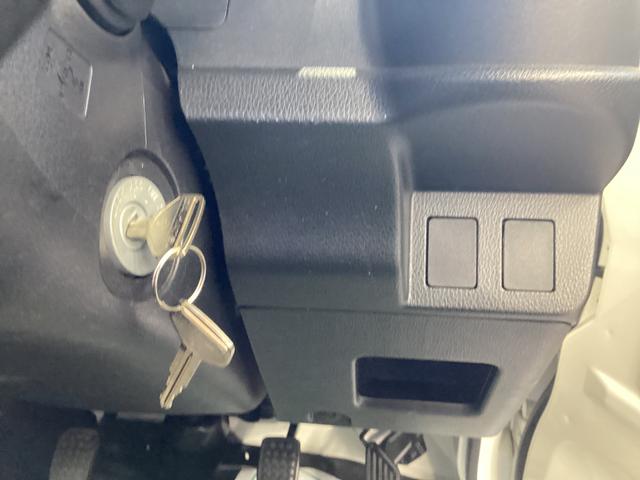 ハイゼットトラックスタンダードSAIIIt衝突被害軽減ブレーキ 横滑り防止装置 4WD MT エアコン パワステ ラジオ マット バイザー(岐阜県)の中古車