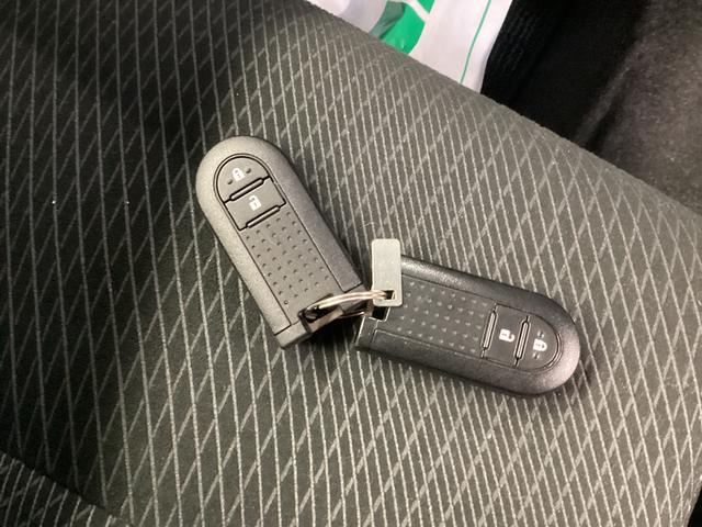 ムーヴカスタム　ＲＳ　ハイパーＳＡII衝突被害軽減ブレーキ　横滑り防止装置　４ＷＤ　アイドリングストップ　ステアリングスイッチ　オートライト　キーフリーシステム　オートエアコン　ナビ　ドラレコ　バックカメラ　ＥＴＣ　マット　バイザー（岐阜県）の中古車