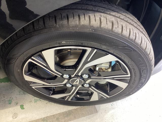 タントカスタムＸ衝突被害軽減ブレーキ　横滑り防止装置　オートハイビーム　アイドリングストップ　ステアリングスイッチ　オートライト　キーフリーシステム　オートエアコン　パノラマカメラ　マット　バイザー（岐阜県）の中古車