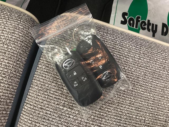 ムーヴキャンバスストライプスG衝突被害軽減ブレーキ 横滑り防止装置 オートハイビーム アイドリングストップ ステアリングスイッチ オートライト キーフリーシステム オートエアコン ナビ ドラレコ ETC マット(岐阜県)の中古車