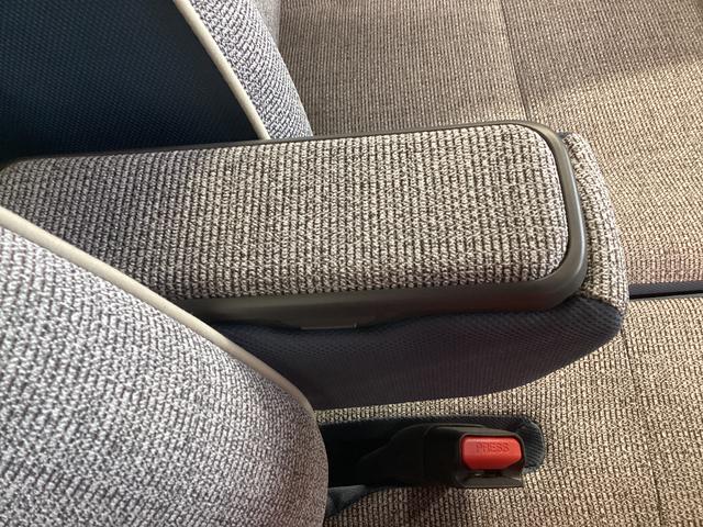 ムーヴキャンバスストライプスG衝突被害軽減ブレーキ 横滑り防止装置 オートハイビーム アイドリングストップ ステアリングスイッチ オートライト キーフリーシステム オートエアコン ナビ ドラレコ ETC マット(岐阜県)の中古車