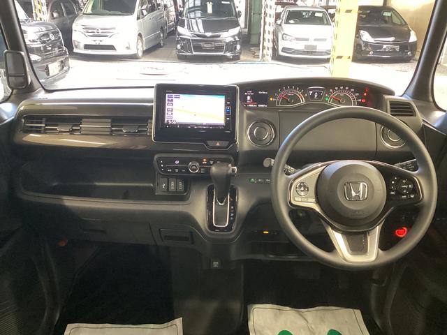 Ｎ−ＢＯＸカスタムＧ・ＥＸホンダセンシング衝突被害軽減ブレーキ　横滑り防止装置　オートライト　キーフリーシステム　オートエアコン　ナビ　バックカメラ　ＥＴＣ　社外ドラレコ　マット　バイザー（岐阜県）の中古車