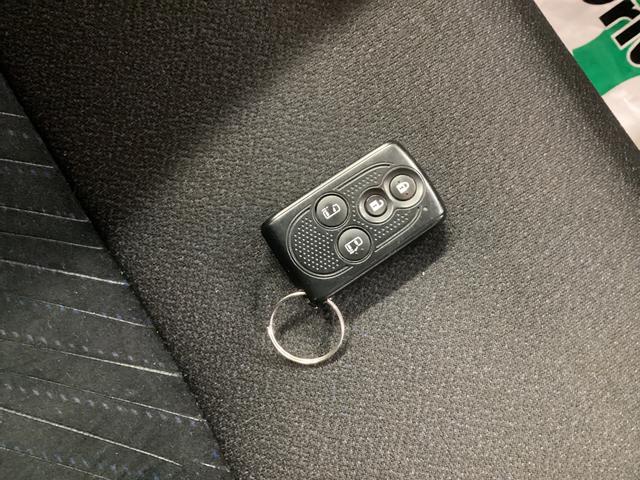 タントカスタムＲＳ　ＳＡ衝突被害軽減ブレーキ　横滑り防止装置　アイドリングストップ　ステアリングスイッチ　オートライト　キーフリー　オートエアコン　ナビ　ドラレコ　バックカメラ　ＥＴＣ　マット　バイザー（岐阜県）の中古車