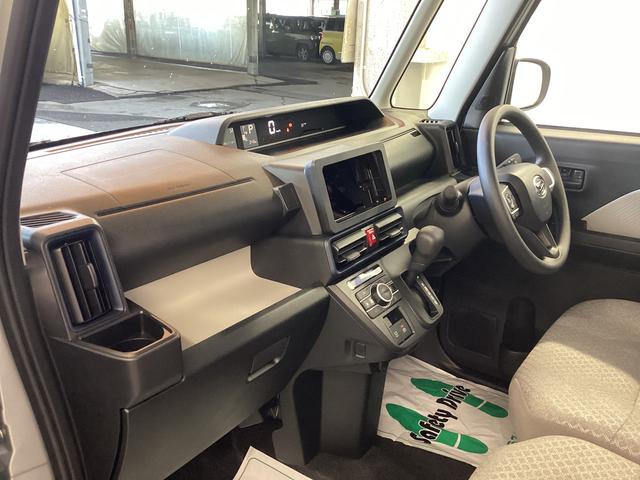 タントＸ衝突被害軽減ブレーキ　横滑り防止装置　オートハイビーム　アイドリングストップ　ステアリングスイッチ　オートライト　キーフリーシステム　オートエアコン　バックカメラ（岐阜県）の中古車