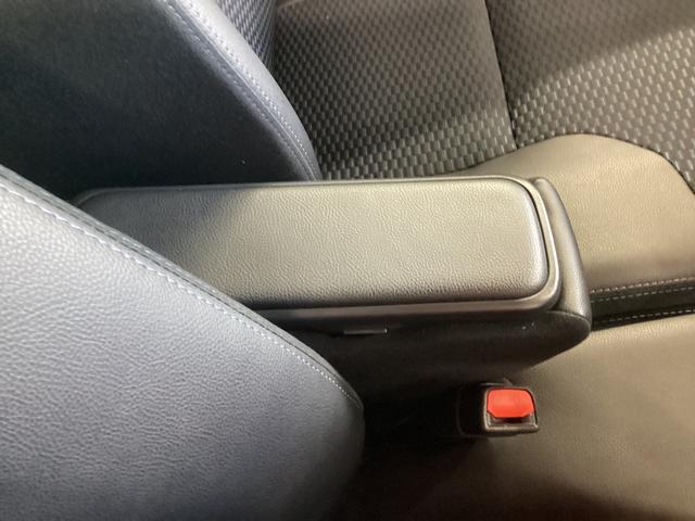 タントカスタムＸ衝突被害軽減ブレーキ　横滑り防止装置　４ＷＤ　オートハイビーム　アイドリングストップ　ステアリングスイッチ　オートライト　キーフリーシステム　オートエアコン　ナビ　ドラレコ　パノラマカメラ　ＥＴＣ（岐阜県）の中古車