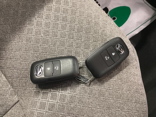 タントX衝突被害軽減ブレーキ 横滑り防止装置 オートハイビーム アイドリングストップ ステアリングスイッチ オートライト キーフリーシステム オートエアコン バックカメラ(岐阜県)の中古車