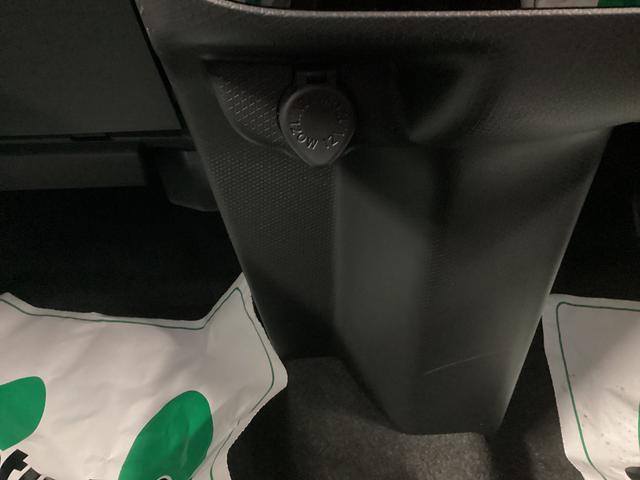 タントカスタムＲＳ衝突被害軽減ブレーキ　横滑り防止装置　オートハイビーム　アイドリングストップ　ステアリングスイッチ　オートライト　キーフリーシステム　オートエアコン　ディスプレイオーディオ　バックカメラ（岐阜県）の中古車