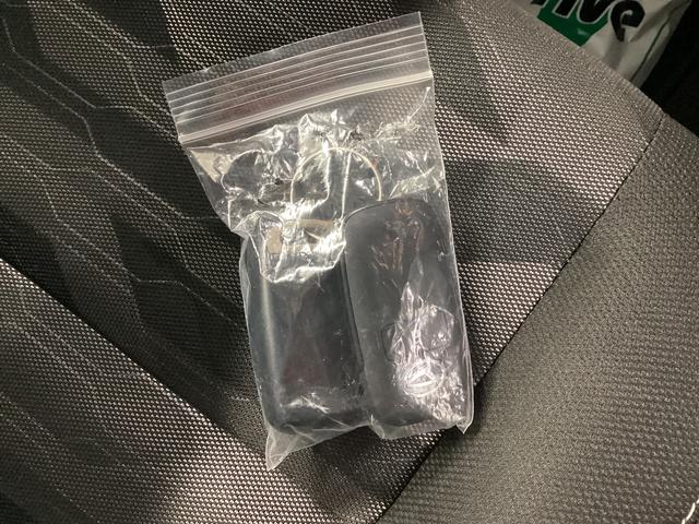 タフトＧ　ダーククロムベンチャー衝突被害軽減ブレーキ　横滑り防止装置　オートハイビーム　アイドリングストップ　ステアリングスイッチ　オートライト　キーフリーシステム　オートエアコン　ナビ　ドラレコ　ＥＴＣ　マット（岐阜県）の中古車