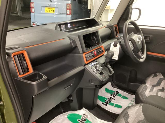 タントファンクロス衝突被害軽減ブレーキ 横滑り防止装置 オートハイビーム アイドリングストップ ステアリングスイッチ オートライト キーフリーシステム オートエアコン パノラマカメラ マット バイザー(岐阜県)の中古車