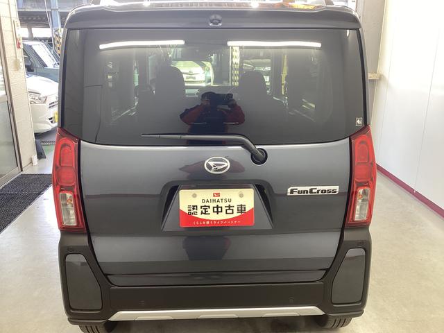 タントファンクロスターボ衝突被害軽減ブレーキ　横滑り防止装置　オートハイビーム　アイドリングストップ　ステアリングスイッチ　オートライト　キーフリーシステム　オートエアコン　パノラマカメラ　マット　バイザー（岐阜県）の中古車