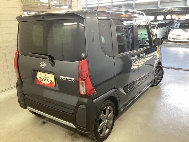 タントファンクロスターボ衝突被害軽減ブレーキ　横滑り防止装置　オートハイビーム　アイドリングストップ　ステアリングスイッチ　オートライト　キーフリーシステム　オートエアコン　パノラマカメラ　マット　バイザー（岐阜県）の中古車