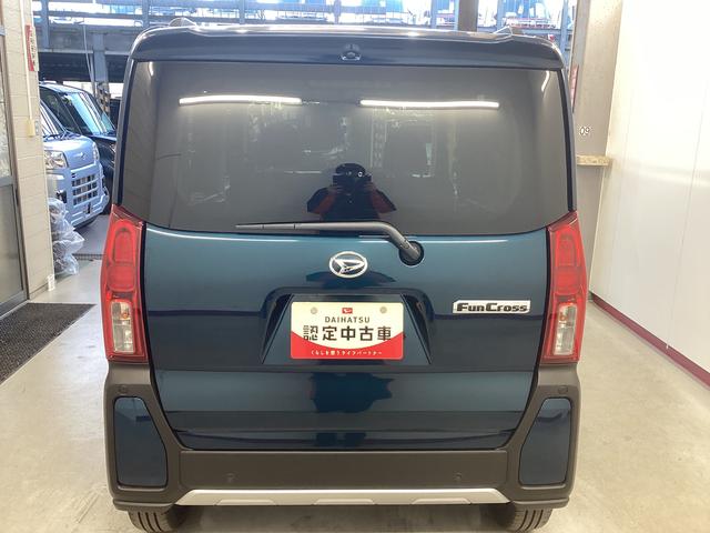 タントファンクロスターボ衝突被害軽減ブレーキ　横滑り防止装置　オートハイビーム　アイドリングストップ　ステアリングスイッチ　オートライト　キーフリーシステム　オートエアコン（岐阜県）の中古車