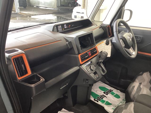 タントファンクロスターボ衝突被害軽減ブレーキ 横滑り防止装置 オートハイビーム アイドリングストップ ステアリングスイッチ オートライト キーフリーシステム オートエアコン パノラマカメラ マット(岐阜県)の中古車