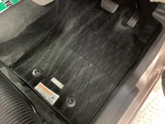 ムーヴＸリミテッドII　ＳＡIII衝突被害軽減ブレーキ　横滑り防止装置　オートハイビーム　アイドリングストップ　ステアリングスイッチ　オートライト　キーフリーシステム　オートエアコン　バックカメラ　マット　バイザー（岐阜県）の中古車