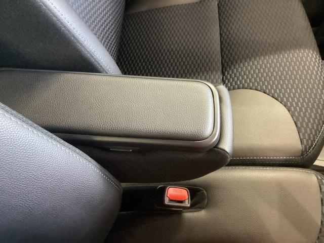 タントカスタムRS衝突被害軽減ブレーキ 横滑り防止装置 オートハイビーム アイドリングストップ ステアリングスイッチ オートライト キーフリーシステム オートエアコン ディスプレイオーディオ バックカメラ(岐阜県)の中古車