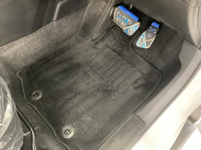 ロッキーＧ衝突被害軽減ブレーキ　横滑り防止装置　４ＷＤ　オートハイビーム　アイドリングストップ　ステアリングスイッチ　オートライト　キーフリーシステム　ナビ　ドラレコ　パノラマカメラ　ＥＴＣ　マット　バイザー（岐阜県）の中古車