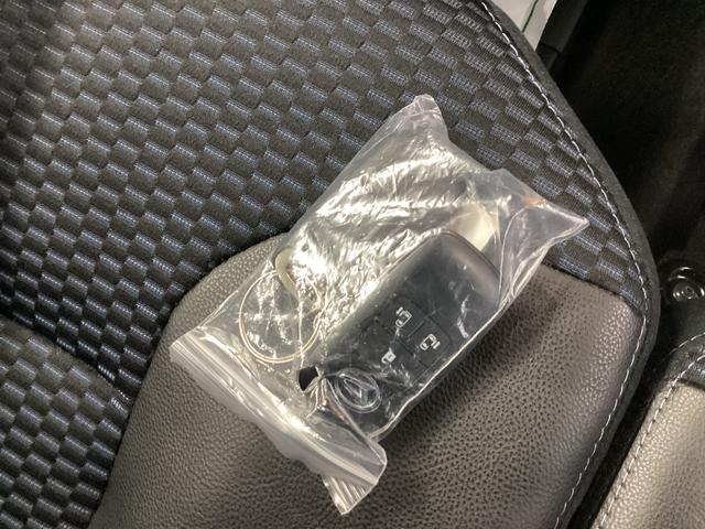 タントカスタムX衝突被害軽減ブレーキ 横滑り防止装置 オートハイビーム アイドリングストップ ステアリングスイッチ オートライト キーフリーシステム オートエアコン パノラマカメラ マット バイザー(岐阜県)の中古車