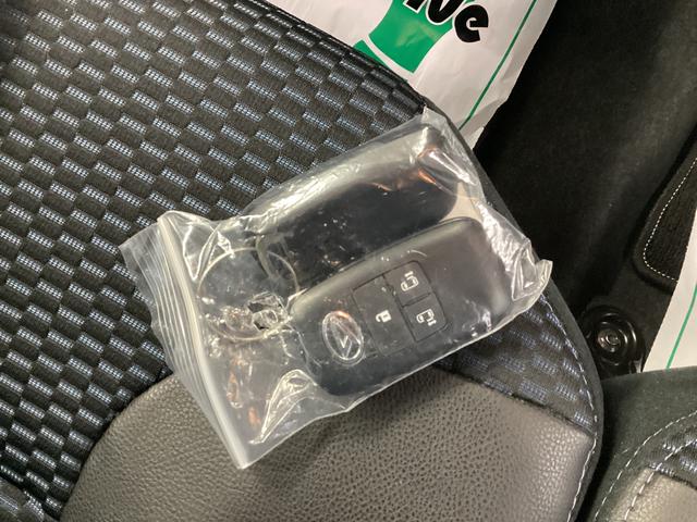 タントカスタムX衝突被害軽減ブレーキ 横滑り防止装置 オートハイビーム アイドリングストップ ステアリングスイッチ オートライト キーフリーシステム オートエアコン パノラマカメラ マット バイザー(岐阜県)の中古車