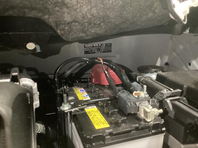 タントファンクロスターボ衝突被害軽減ブレーキ　横滑り防止装置　４ＷＤ　オートハイビーム　アイドリングストップ　ステアリングスイッチ　オートライト　キーフリー　オートエアコン　ナビ　ドラレコ　パノラマカメラ　ＥＴＣ　マット（岐阜県）の中古車