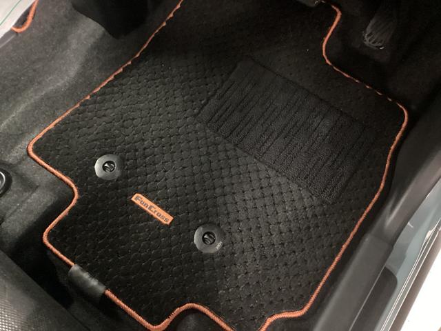 タントファンクロスターボ衝突被害軽減ブレーキ　横滑り防止装置　４ＷＤ　オートハイビーム　アイドリングストップ　ステアリングスイッチ　オートライト　キーフリー　オートエアコン　ナビ　ドラレコ　パノラマカメラ　ＥＴＣ　マット（岐阜県）の中古車